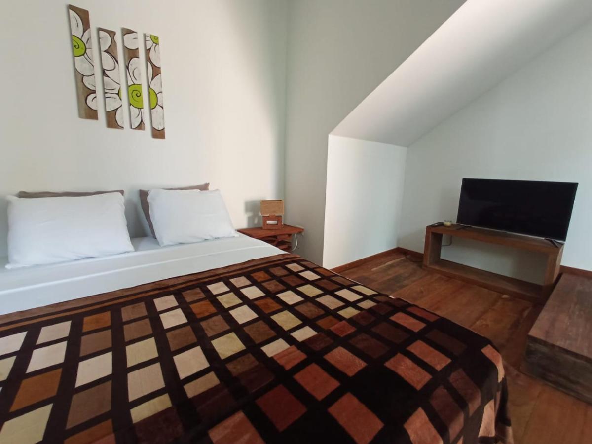 Bed and Breakfast La Luciernaga Big Creek Бокас-дель-Торо Экстерьер фото